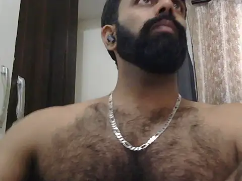 Snapshot of indianhairybull chatting on May 19, 2026, 5:25 am indianhairybull online show from May 19, 2026, 5:25 am