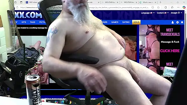 Snapshot of BigManCandy chatting on February 10, 2025, 8:53 am BigManCandy online show from February 10, 2025, 8:53 am