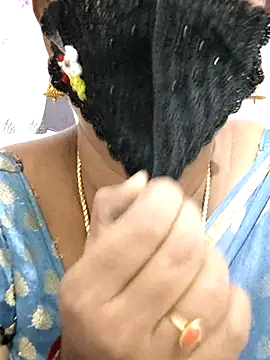 Snapshot of Tamil_Meera12 chatting on April 22, 2026, 4:59 am Tamil Meera12 online show from April 22, 2026, 4:59 am