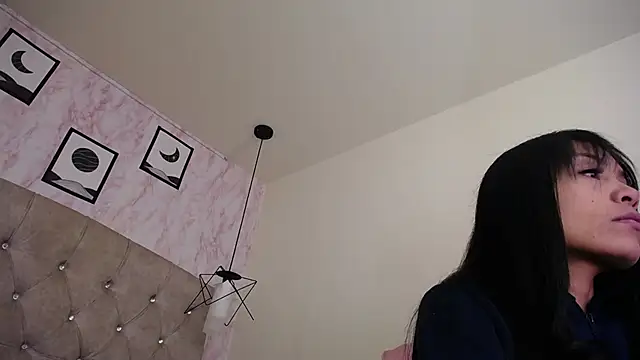 Snapshot of Raichell_ chatting on March 11, 2026, 4:18 am Raichell online show from March 11, 2026, 4:18 am