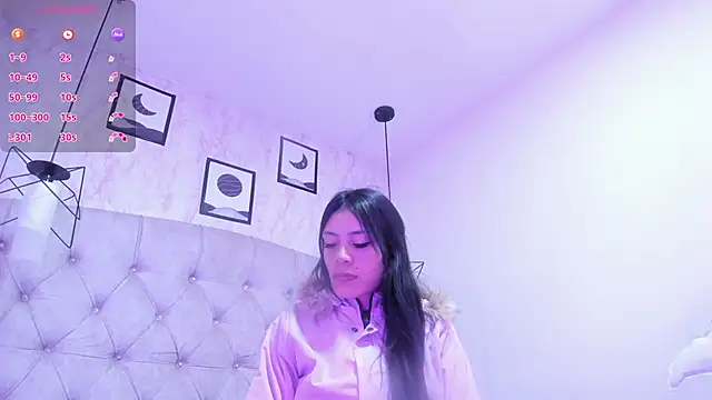 Raichell  online show from May 15, 2026, 3:19 pm