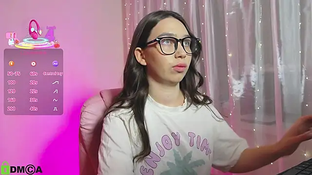 Snapshot of Arianahot777 chatting on September 9, 2025, 8:30 pm Arianahot777 online show from September 9, 2025, 8:30 pm