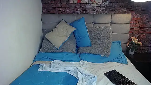 Snapshot of vicky_bass chatting on March 10, 2025, 9:40 pm vicky bass online show from March 10, 2025, 9:40 pm