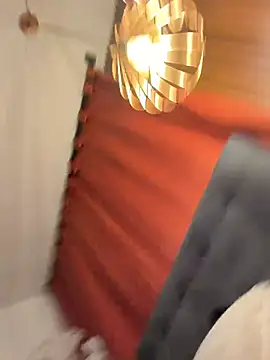 Snapshot of vicky_bass chatting on December 17, 2025, 2:50 am vicky bass online show from December 17, 2025, 2:50 am