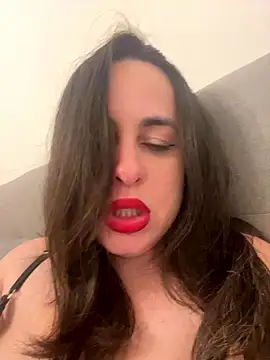 Snapshot of laarti chatting on January 5, 2026, 9:29 pm laarti online show from January 5, 2026, 9:29 pm