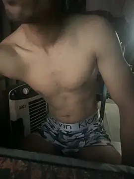 Snapshot of Loveinsync chatting on September 25, 2025, 5:11 am Loveinsync online show from September 25, 2025, 5:11 am