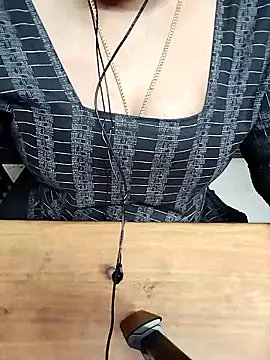 Tamil Radha online show from November 16, 2025, 1:00 am