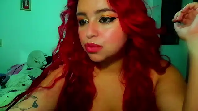Snapshot of EstefyTabbo chatting on June 6, 2026, 10:20 am EstefyTabbo online show from June 6, 2026, 10:20 am