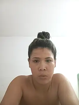 Snapshot of kimberlitaz chatting on February 9, 2025, 10:20 am kimberlitaz online show from February 9, 2025, 10:20 am