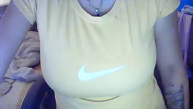 Snapshot of Cicamica12 chatting on November 20, 2025, 7:24 pm Cicamica12 online show from November 20, 2025, 7:24 pm