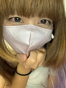 Snapshot of PINO_pino_01 chatting on September 16, 2025, 3:35 pm PINO pino 01 online show from September 16, 2025, 3:35 pm