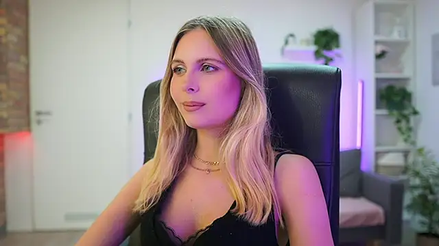 catecrago  online show from February 3, 2026, 2:00 pm