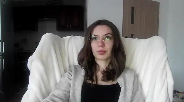 aurora lust online show from February 12, 2025, 7:34 am