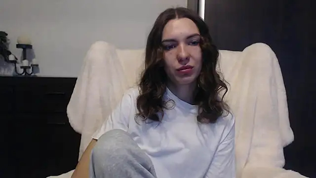 aurora lust online show from October 23, 2025, 5:40 am