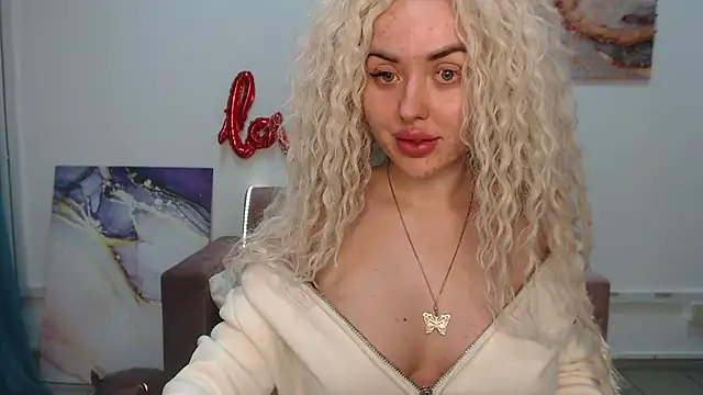 MissisCaty online show from February 8, 2025, 3:41 am