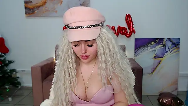 MissisCaty online show from February 22, 2025, 10:42 pm