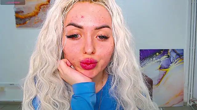 MissisCaty online show from March 12, 2025, 12:26 pm