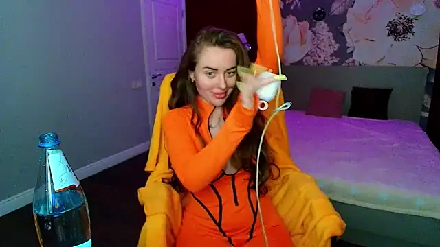 MissisCaty online show from May 16, 2026, 7:01 pm