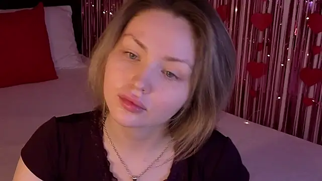 Snapshot of Lora_Rosee chatting on May 29, 2026, 2:26 pm Lora Rosee online show from May 29, 2026, 2:26 pm