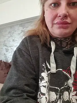 CannabisQueenn online show from February 24, 2026, 10:02 am