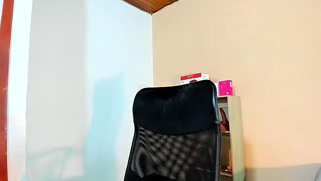 Violetta 0 online show from March 3, 2026, 12:22 pm