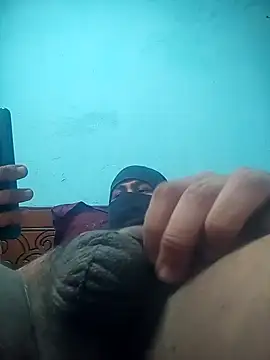 Snapshot of deshiboyz chatting on February 14, 2025, 9:34 am deshiboyz online show from February 14, 2025, 9:34 am