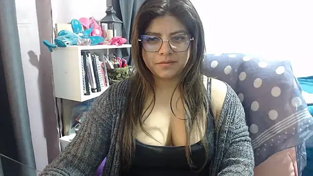 Snapshot of KatteAngelLat chatting on November 7, 2025, 1:16 am KatteAngelLat online show from November 7, 2025, 1:16 am