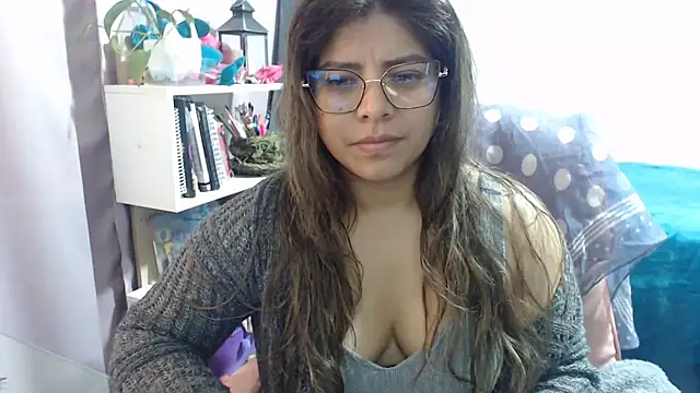 Snapshot of KatteAngelLat chatting on November 12, 2025, 11:58 pm KatteAngelLat online show from November 12, 2025, 11:58 pm