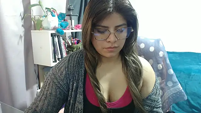 Snapshot of KatteAngelLat chatting on November 19, 2025, 12:54 am KatteAngelLat online show from November 19, 2025, 12:54 am