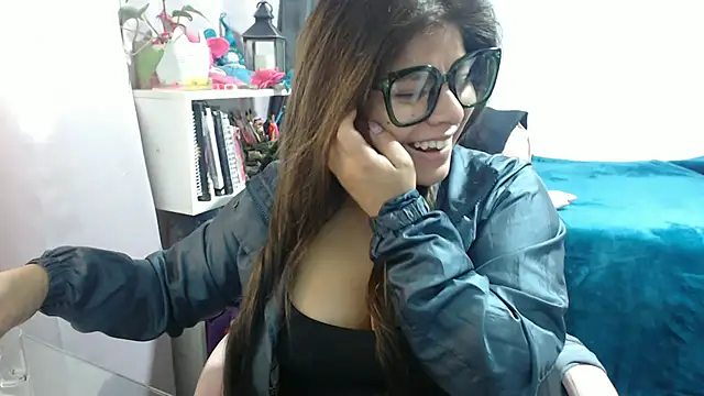 Snapshot of KatteAngelLat chatting on December 3, 2025, 12:07 am KatteAngelLat online show from December 3, 2025, 12:07 am