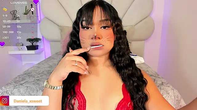 Danielaangelina online show from November 1, 2025, 5:53 am