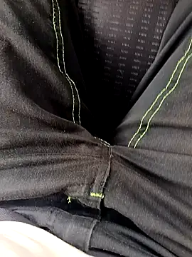 Snapshot of Dam70 chatting on November 28, 2025, 1:36 pm Dam70 online show from November 28, 2025, 1:36 pm