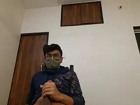 Snapshot of kk77102 chatting on February 13, 2025, 8:03 pm kk77102 online show from February 13, 2025, 8:03 pm