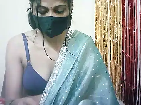 Snapshot of Rubi-Ji chatting on February 27, 2025, 10:42 pm Rubi-Ji online show from February 27, 2025, 10:42 pm