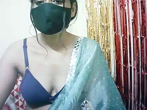 Snapshot of Rubi-Ji chatting on February 28, 2025, 10:28 pm Rubi-Ji online show from February 28, 2025, 10:28 pm