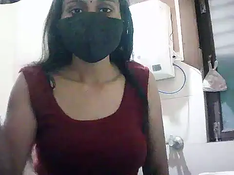 Snapshot of Rubi-Ji chatting on March 21, 2025, 1:24 am Rubi-Ji online show from March 21, 2025, 1:24 am