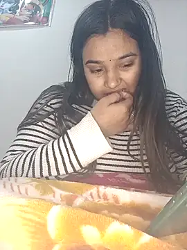 Snapshot of RAYI_01 chatting on February 9, 2025, 8:02 pm RAYI 01 online show from February 9, 2025, 8:02 pm