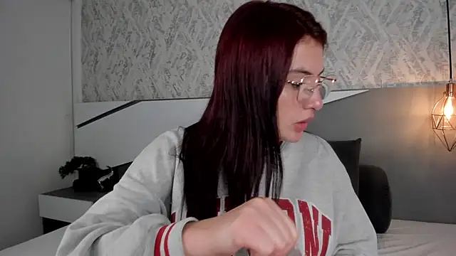 Snapshot of Miile_Evans chatting on March 3, 2025, 1:42 pm Miile Evans online show from March 3, 2025, 1:42 pm