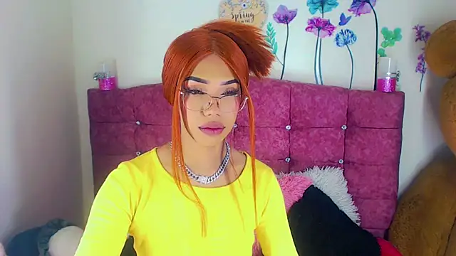 Khloe Leal online show from March 17, 2025, 1:14 am