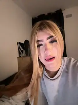 akirahattori online show from April 11, 2026, 12:37 am