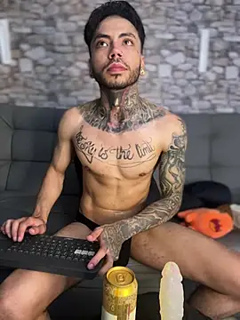 Snapshot of Walker_Thomas1 chatting on February 24, 2025, 5:22 am Walker Thomas1 online show from February 24, 2025, 5:22 am