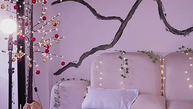 Snapshot of soidai_miiu chatting on December 20, 2025, 9:33 pm soidai miiu online show from December 20, 2025, 9:33 pm