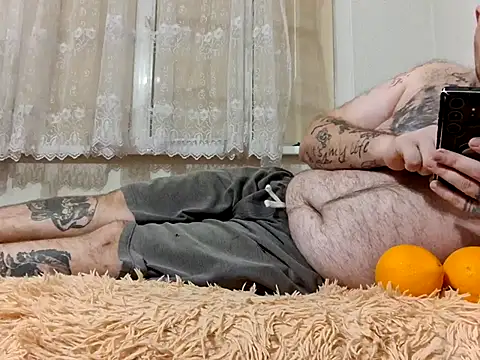 Snapshot of vitek1110 chatting on November 27, 2025, 5:15 pm vitek1110 online show from November 27, 2025, 5:15 pm