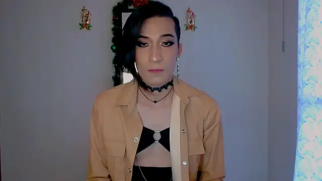 Snapshot of NovaNyx11 chatting on December 4, 2025, 10:18 pm NovaNyx11 online show from December 4, 2025, 10:18 pm