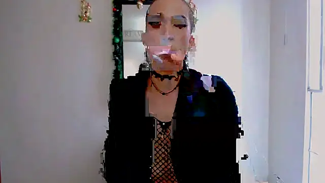 Snapshot of NovaNyx11 chatting on December 17, 2025, 9:21 pm NovaNyx11 online show from December 17, 2025, 9:21 pm