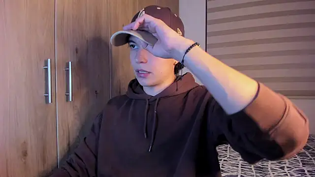 Mastrangelo xxx online show from October 7, 2025, 2:20 am