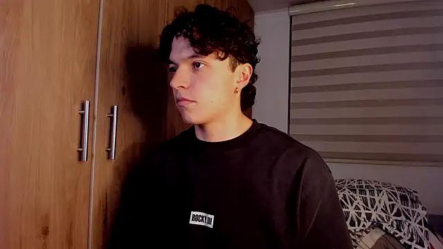 Snapshot of Mastrangelo_xxx chatting on January 10, 2026, 5:09 am Mastrangelo xxx online show from January 10, 2026, 5:09 am