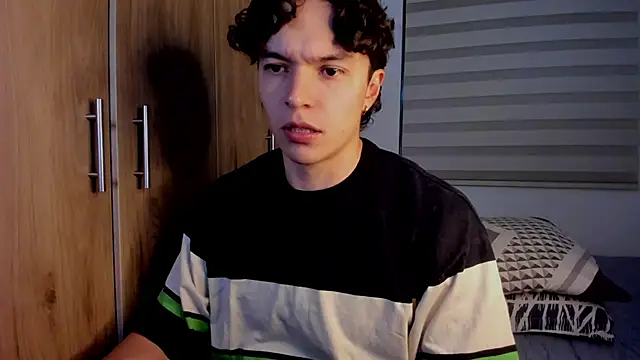 Snapshot of Mastrangelo_xxx chatting on January 15, 2026, 4:17 am Mastrangelo xxx online show from January 15, 2026, 4:17 am