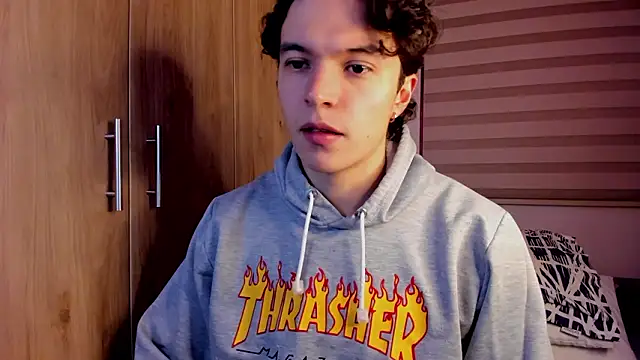 Snapshot of Mastrangelo_xxx chatting on February 5, 2026, 4:28 am Mastrangelo xxx online show from February 5, 2026, 4:28 am