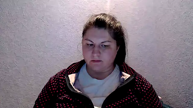 KiraSwee online show from October 23, 2025, 5:23 pm